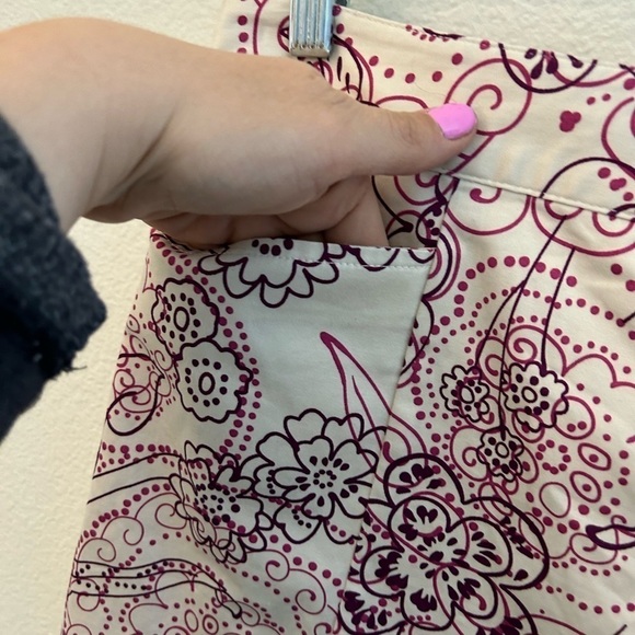 Lady Hagen White Pink Floral Golf Skort
Front Back Pockets Side Zip Size 12 - Picture 8 of 13